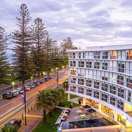 Scenic Hotel Te Pania Napier Bagian luar foto