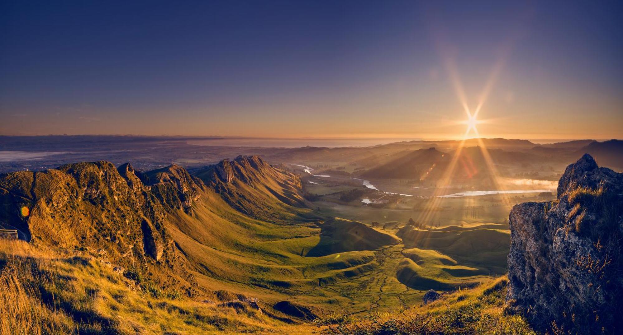 Scenic Hotel Te Pania Napier Bagian luar foto
